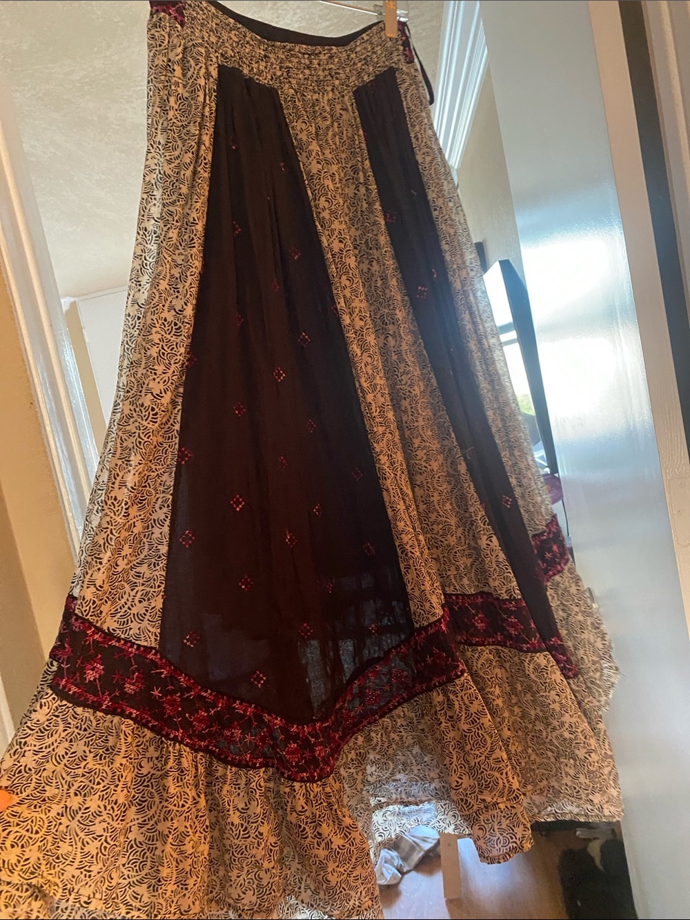 FREE PEOPLE PEASANT SKIRT SIZE SMALL - Picture 2 of 4